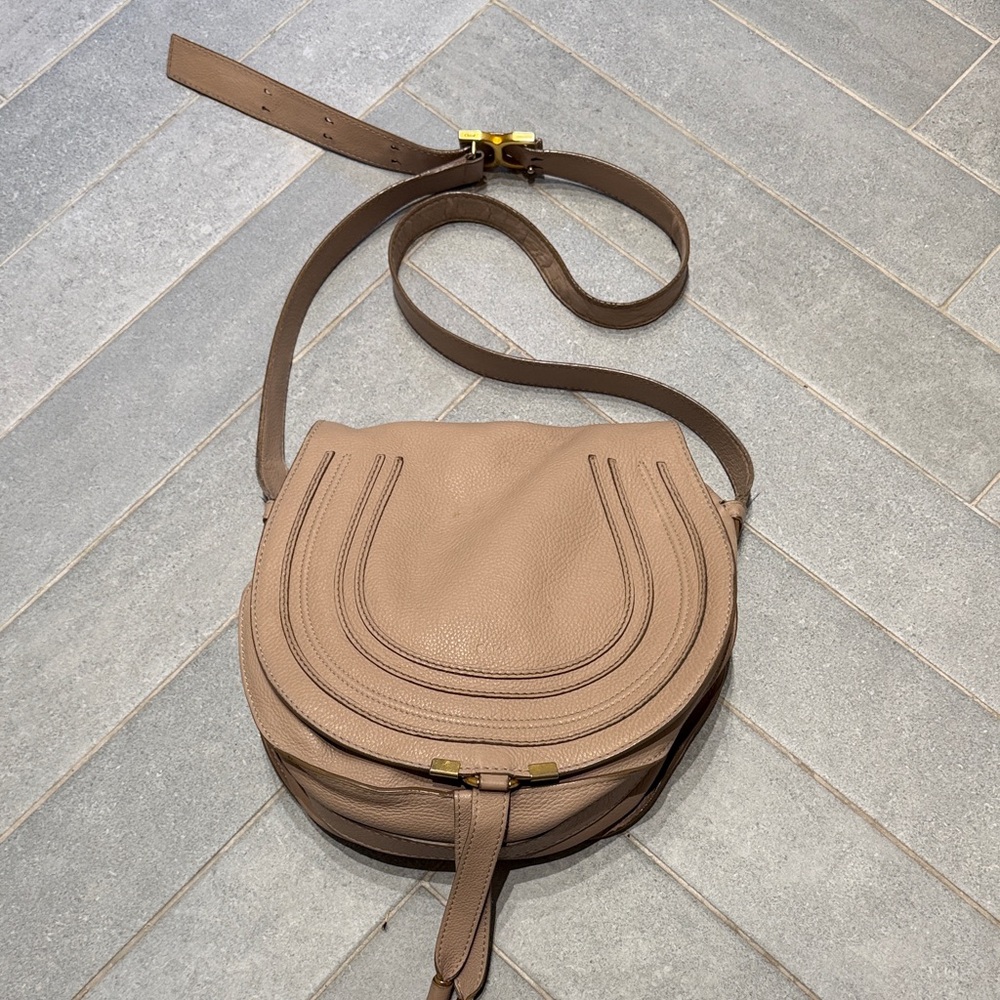 Chloe Medium Marcie  Crossbody Saddle Bag Tan